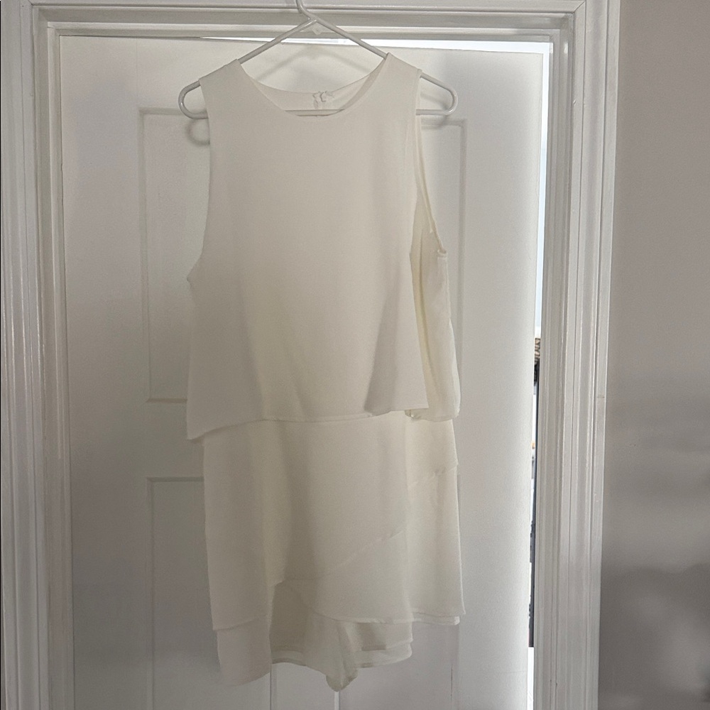 Sleeveless White Layered Shift Dress